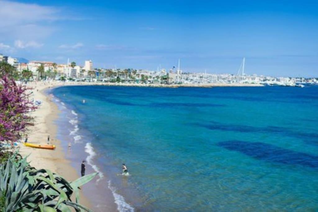 F2 Climatise A Golfe -Juan En Front De Mer Et Piscine Vallauris Ngoại thất bức ảnh