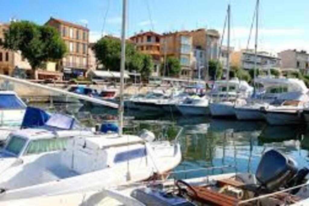 F2 Climatise A Golfe -Juan En Front De Mer Et Piscine Vallauris Ngoại thất bức ảnh